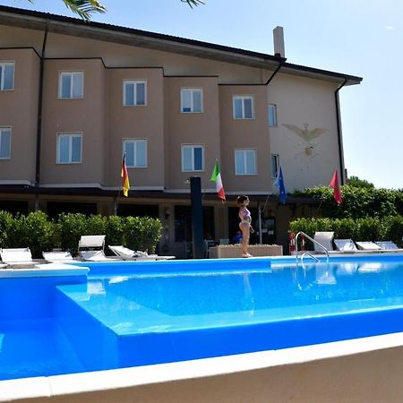 Hotel San Benedetto Peschiera del Garda Exterior photo