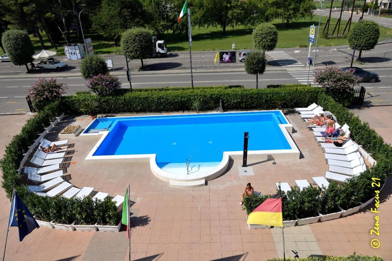 Hotel San Benedetto Peschiera del Garda Exterior photo