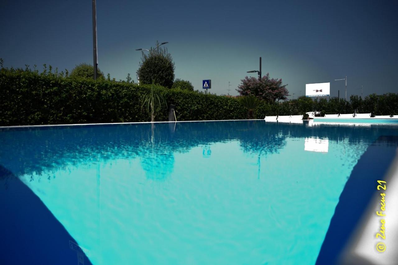 Hotel San Benedetto Peschiera del Garda Exterior photo