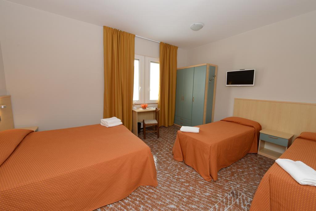 Hotel San Benedetto Peschiera del Garda Exterior photo