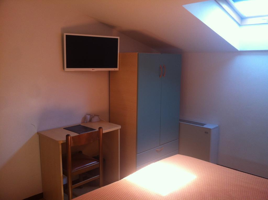Hotel San Benedetto Peschiera del Garda Room photo
