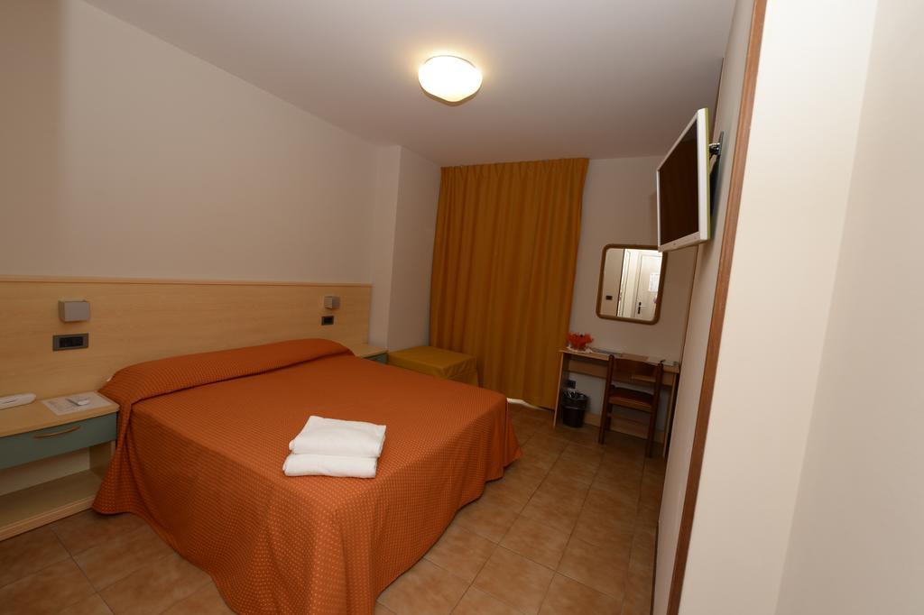Hotel San Benedetto Peschiera del Garda Exterior photo