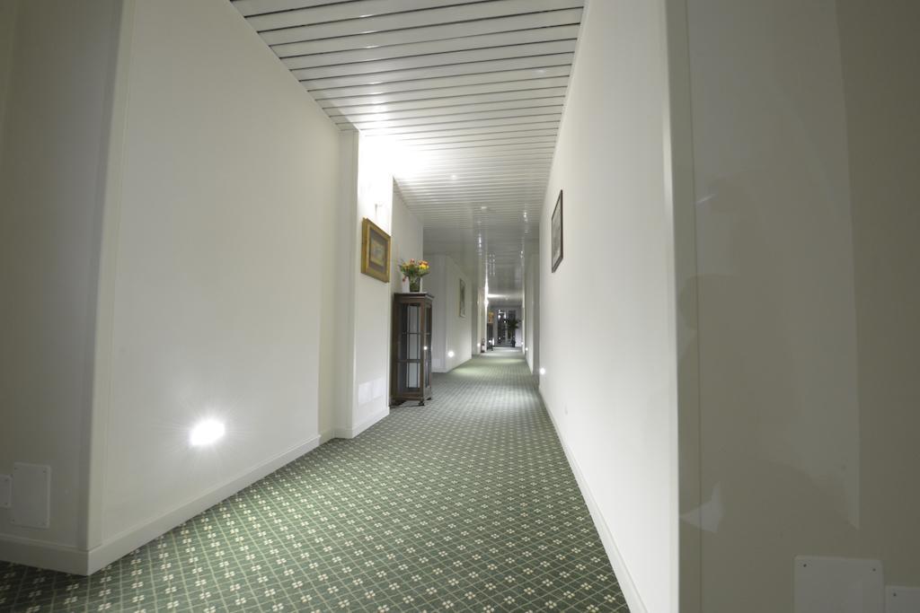 Hotel San Benedetto Peschiera del Garda Exterior photo