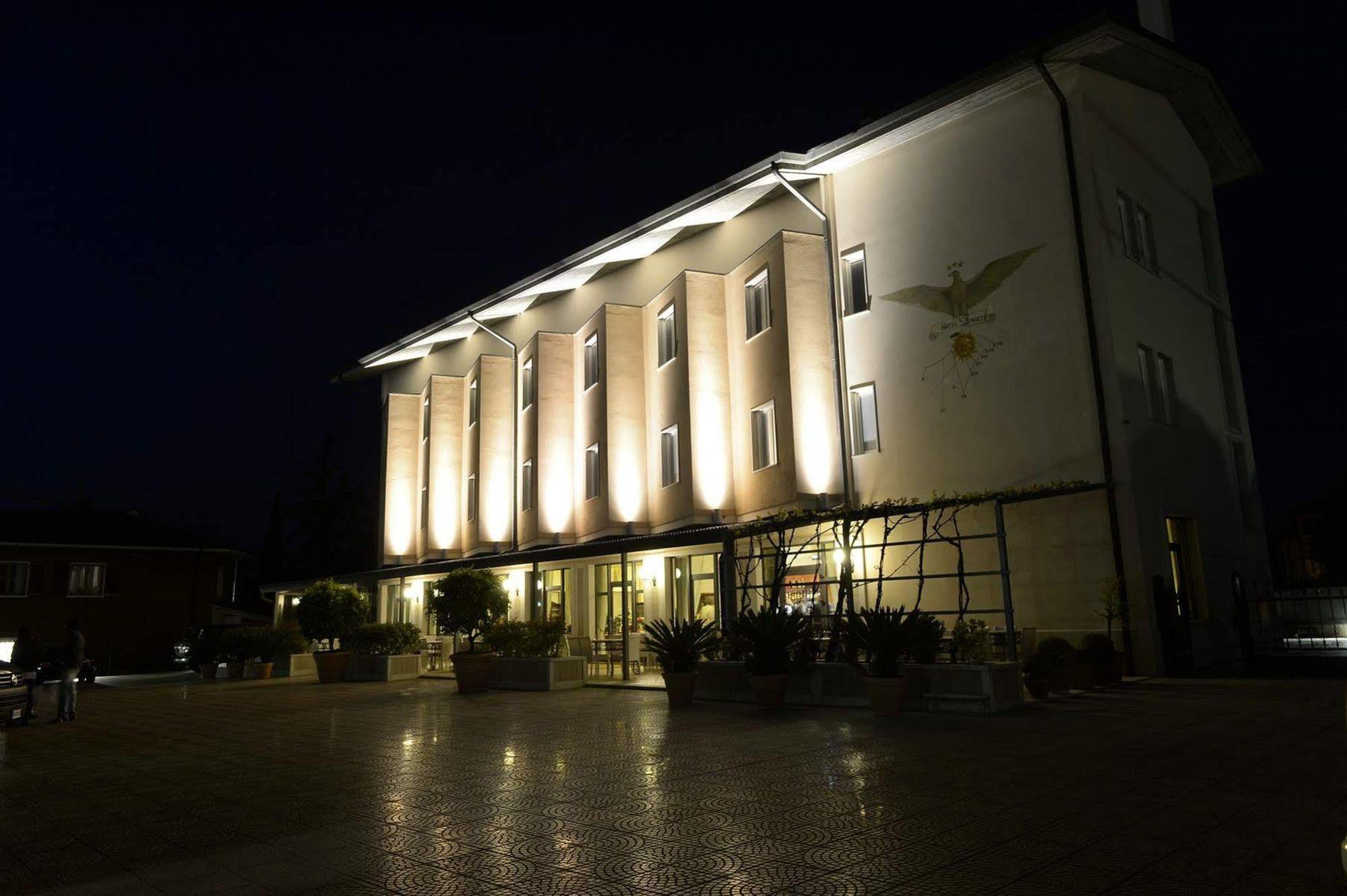 Hotel San Benedetto Peschiera del Garda Exterior photo